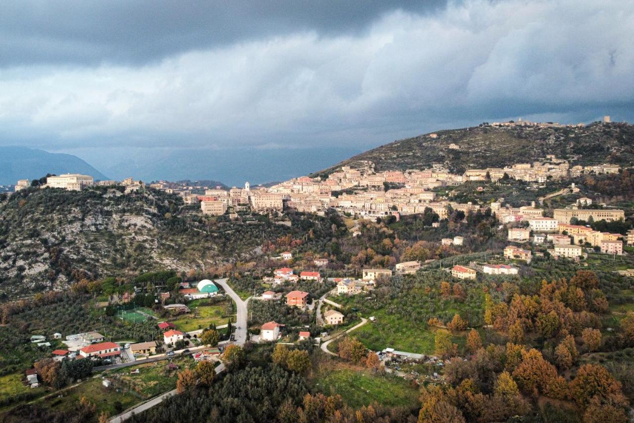 1870 Bed & Breakfast Arpino Luaran gambar